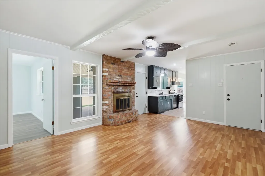 837 Springdale Road Bedford TX 76021