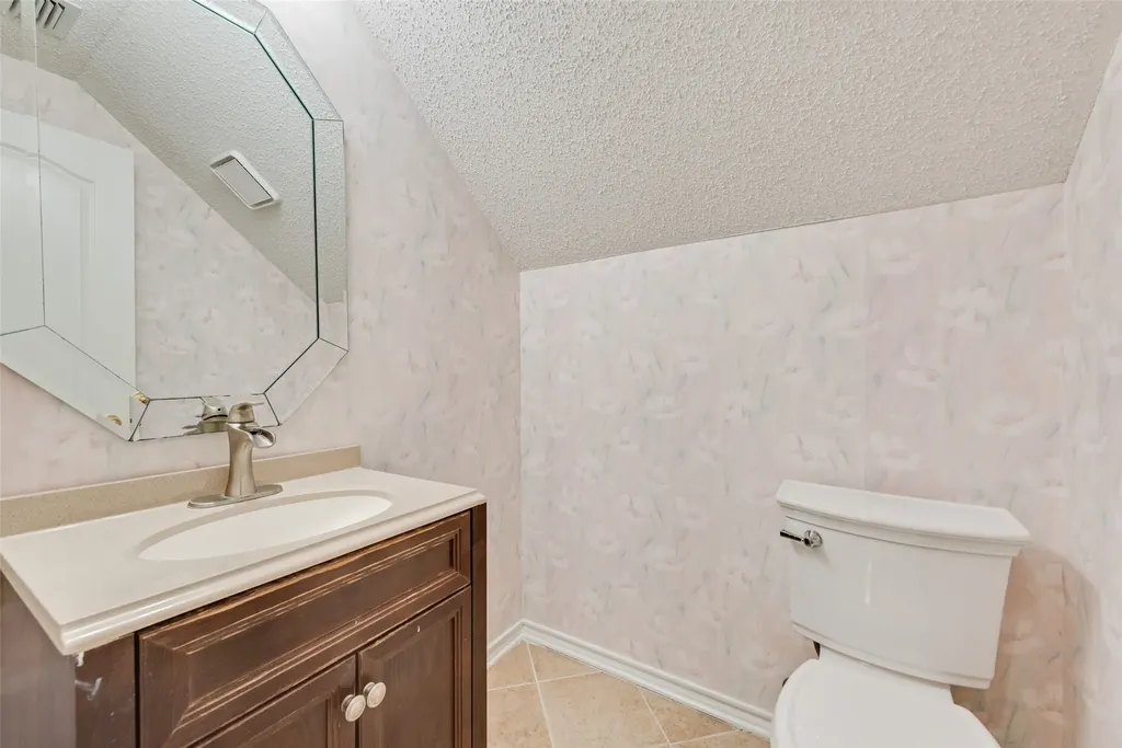 1936 Robin Lane Flower Mound TX 75028