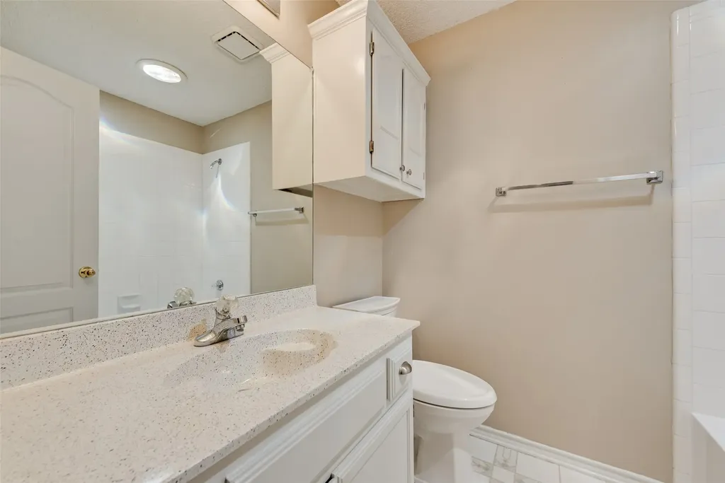 1936 Robin Lane Flower Mound TX 75028