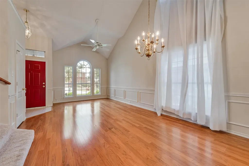 1936 Robin Lane Flower Mound TX 75028