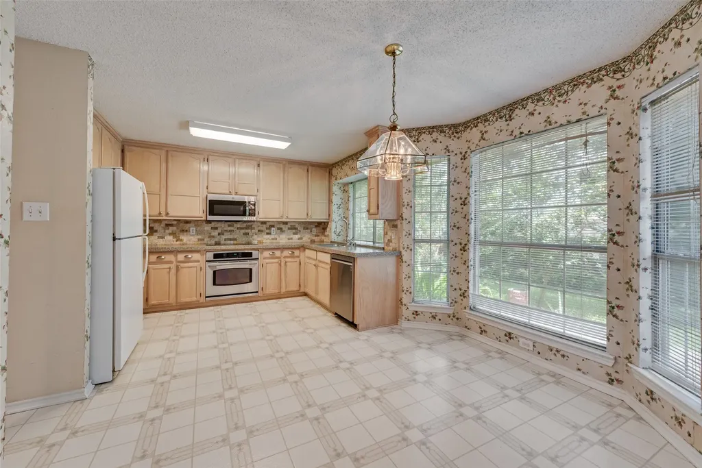 1936 Robin Lane Flower Mound TX 75028