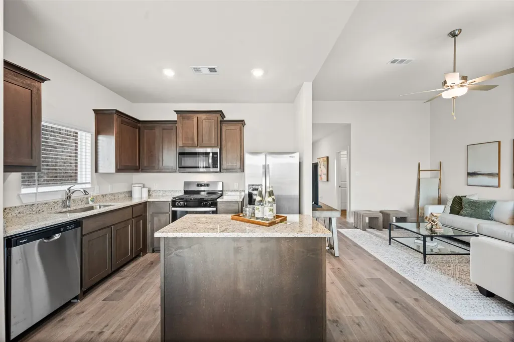 1121 Tempe Lane Fort Worth TX 76108