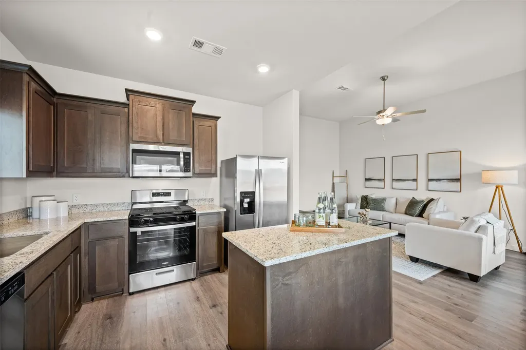 1121 Tempe Lane Fort Worth TX 76108