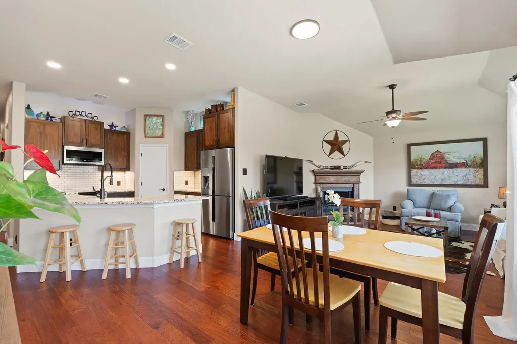 8436 Hawks Nest Drive Fort Worth TX 76131