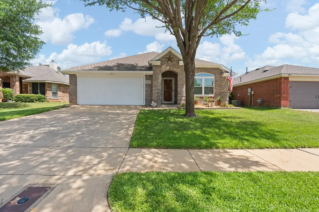 8436 Hawks Nest Drive Fort Worth TX 76131