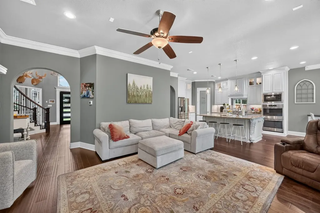 308 Familia Court Azle TX 76020
