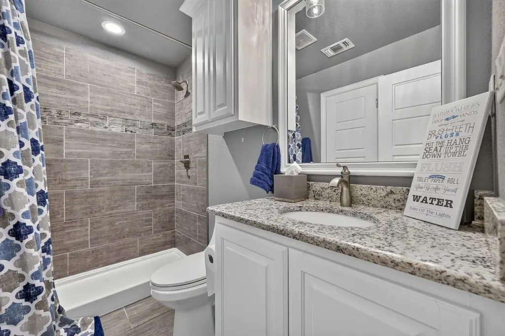 308 Familia Court Azle TX 76020