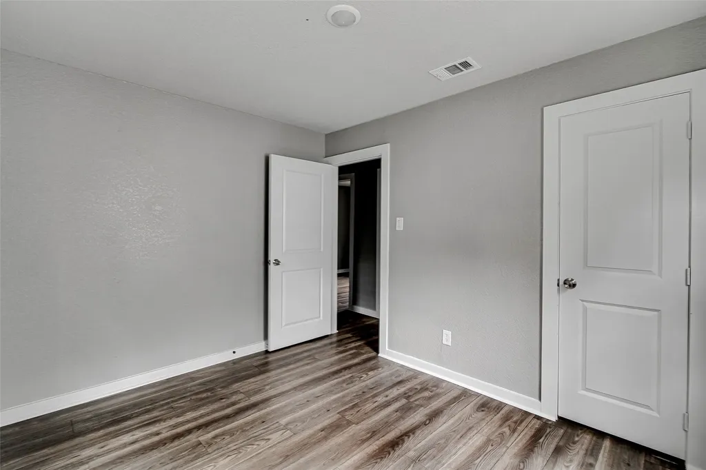 412 E Fogg Street Fort Worth TX 76110
