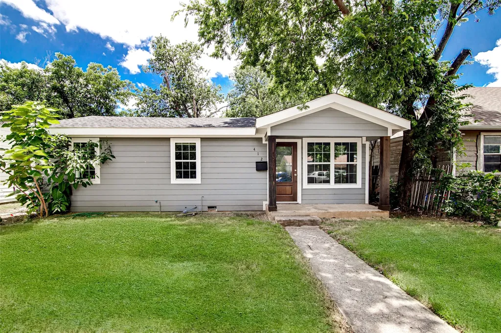 412 E Fogg Street Fort Worth TX 76110