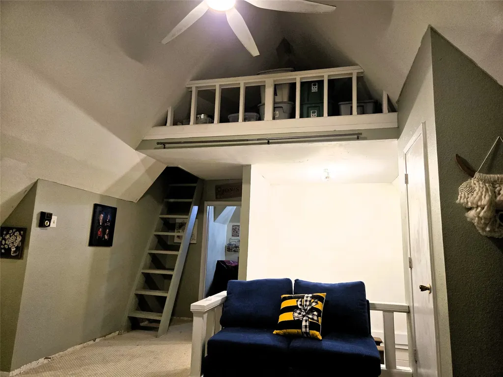 308 N San Jacinto Street Whitney TX 76692