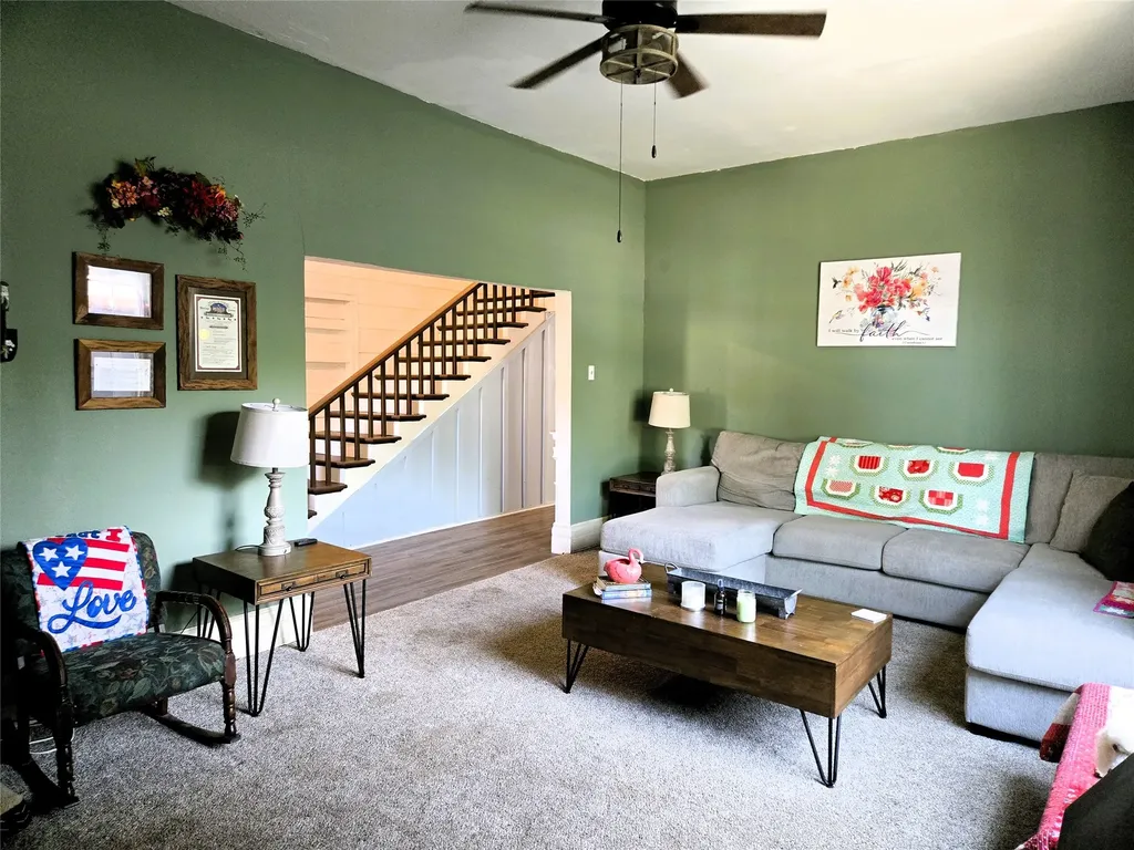 308 N San Jacinto Street Whitney TX 76692