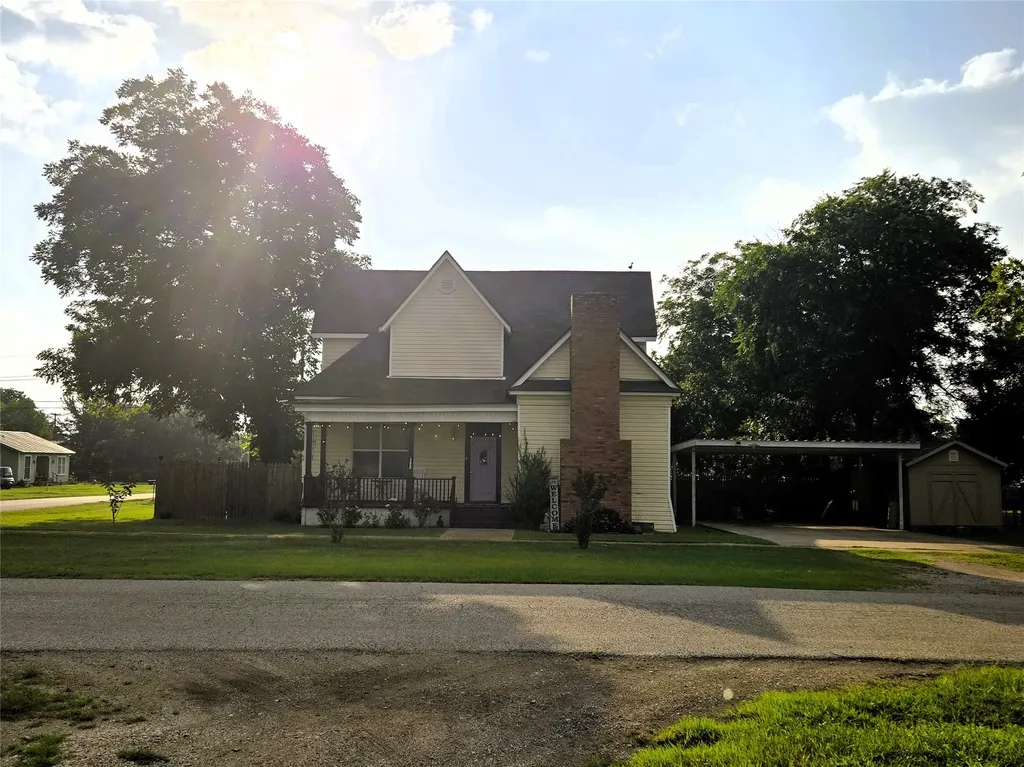 308 N San Jacinto Street Whitney TX 76692