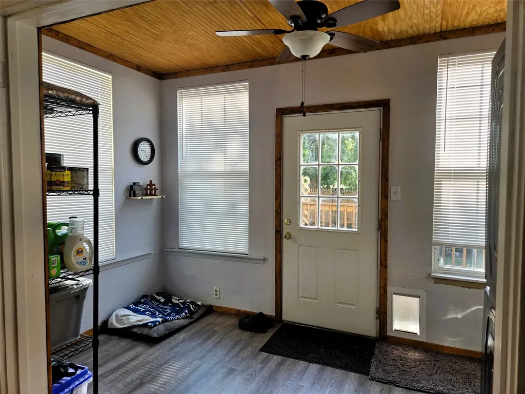 308 N San Jacinto Street Whitney TX 76692