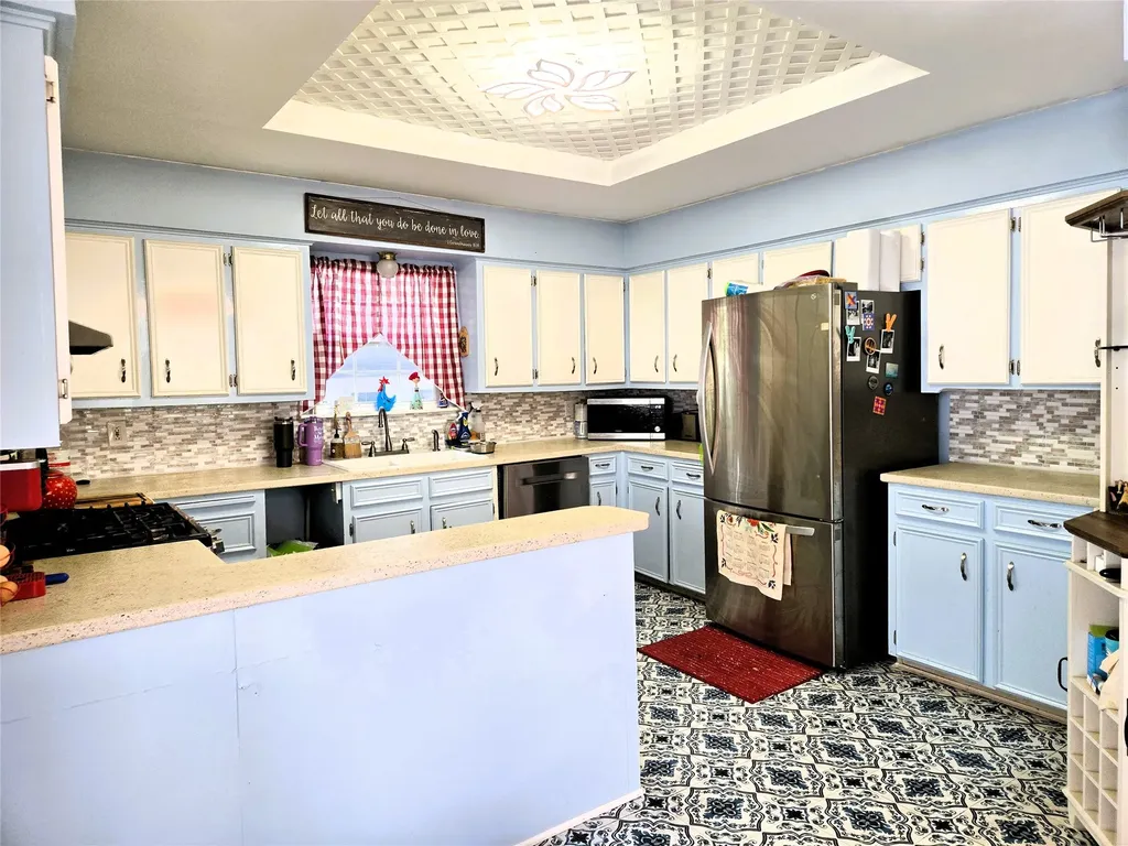 308 N San Jacinto Street Whitney TX 76692