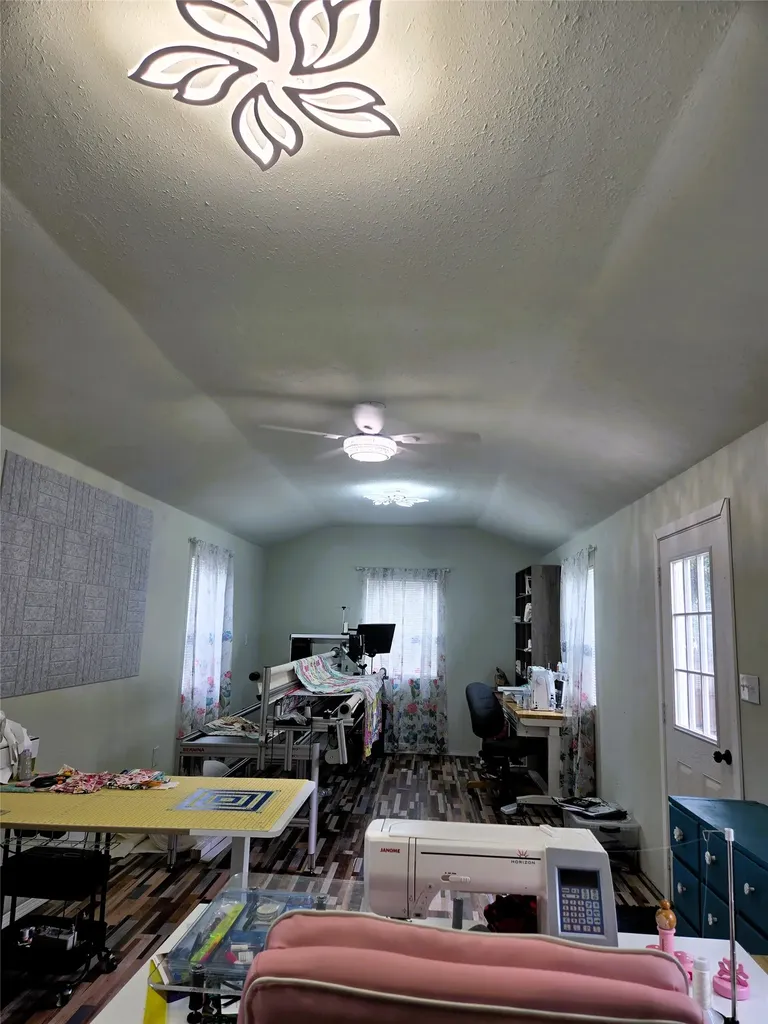 308 N San Jacinto Street Whitney TX 76692