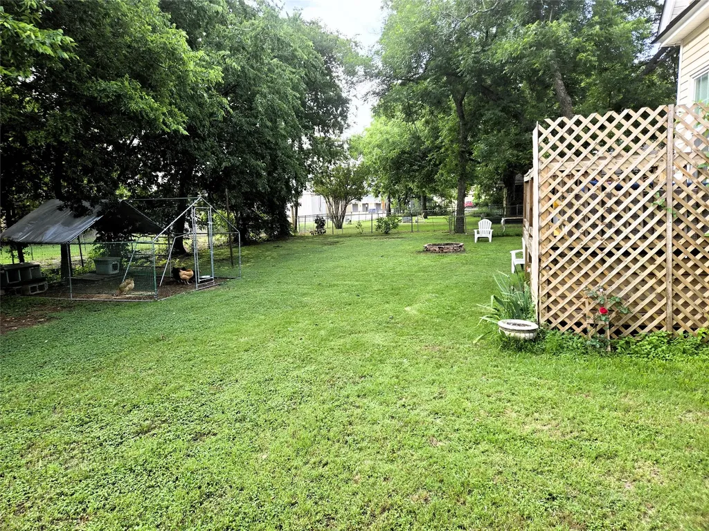 308 N San Jacinto Street Whitney TX 76692