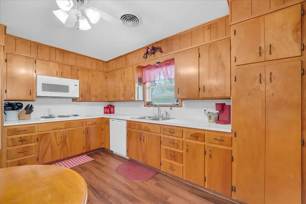 419 S Williams Street Hamilton TX 76531