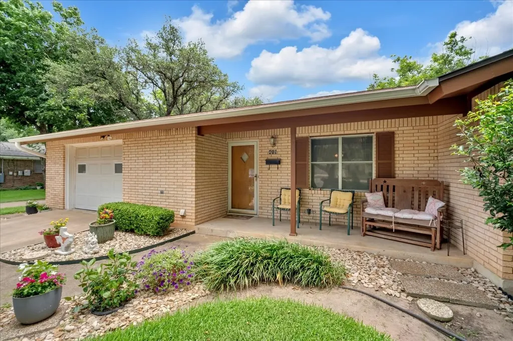 419 S Williams Street Hamilton TX 76531