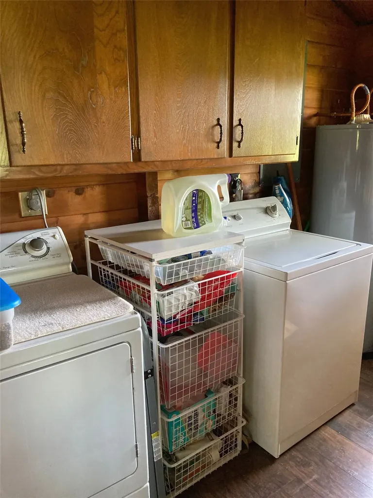 914 Kiowa Drive W Lake Kiowa TX 76240