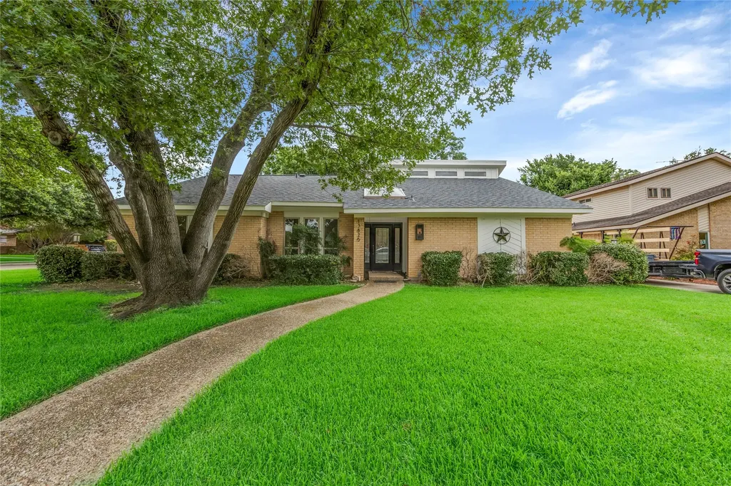 13826 Wooded Creek Court Farmers Branch TX 75244