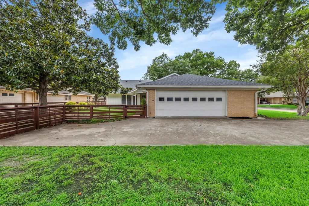 13826 Wooded Creek Court Farmers Branch TX 75244