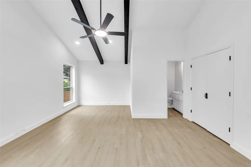 13826 Wooded Creek Court Farmers Branch TX 75244