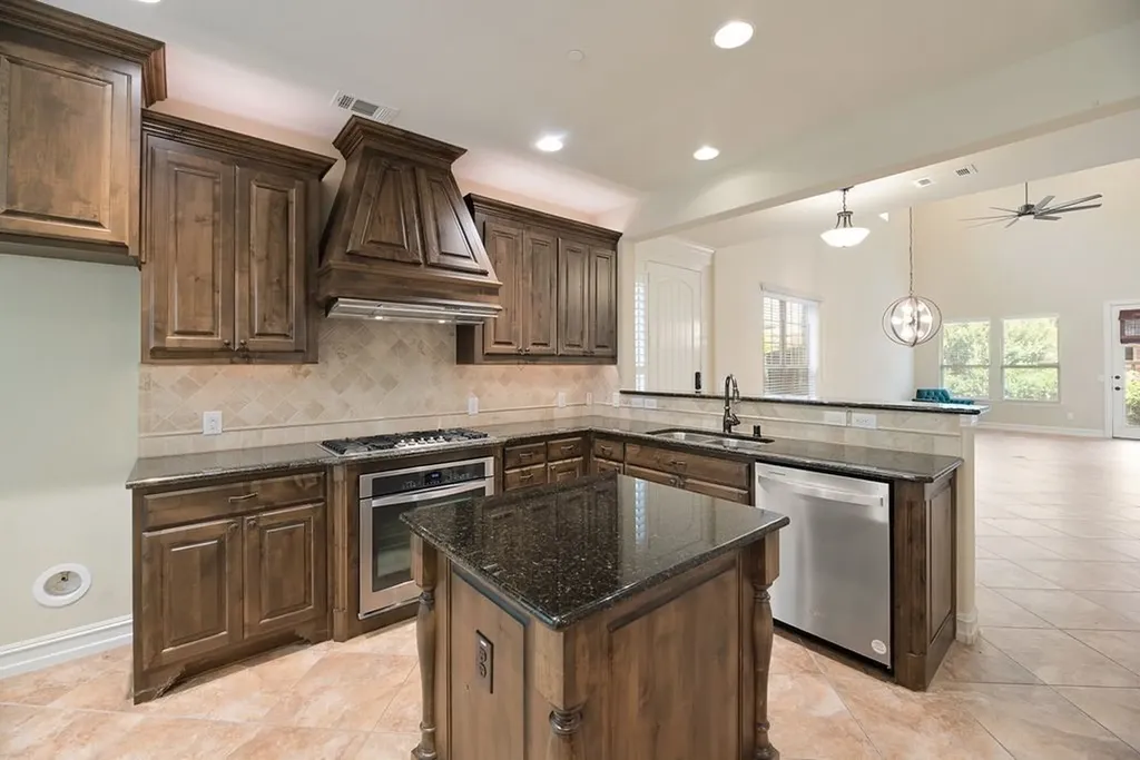 4709 Bayview Drive Plano TX 75093