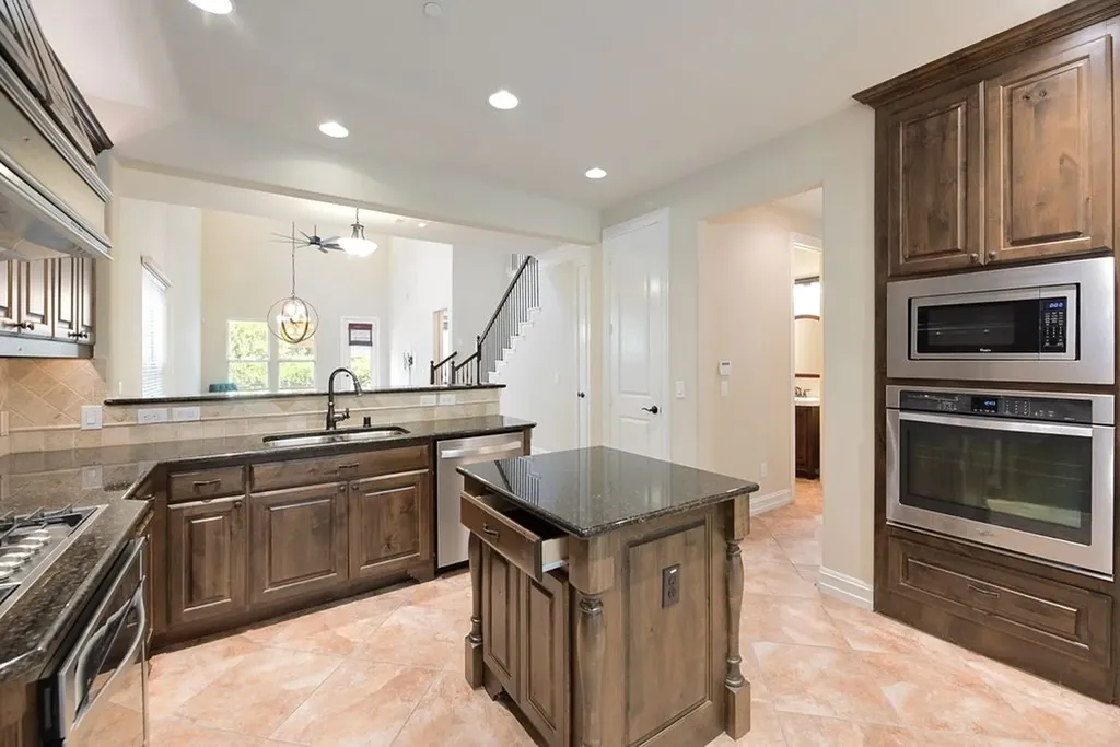 4709 Bayview Drive Plano TX 75093