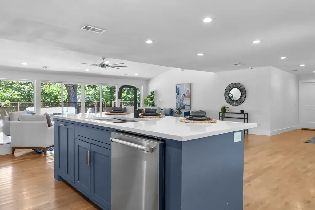 3620 Pallos Verdas Drive Dallas TX 75229