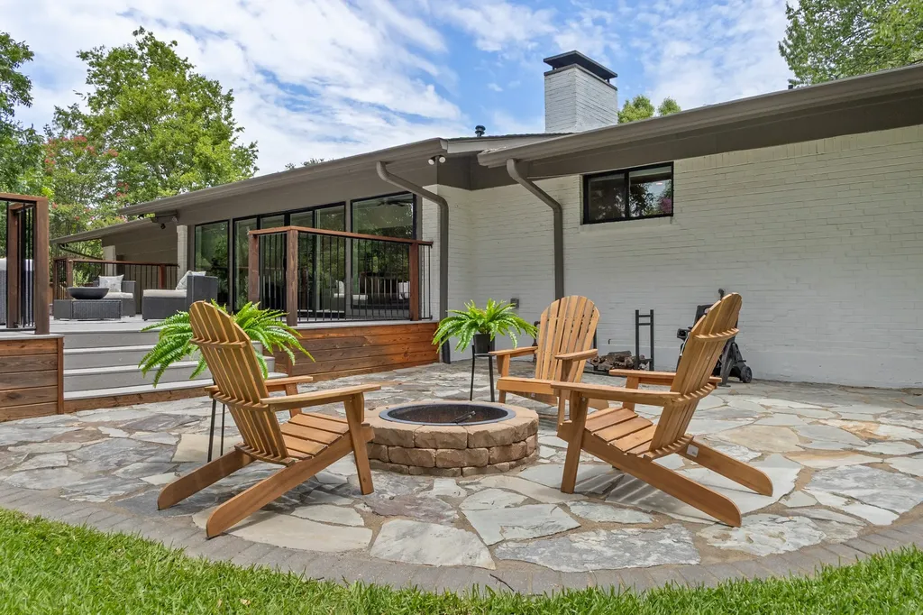 3620 Pallos Verdas Drive Dallas TX 75229