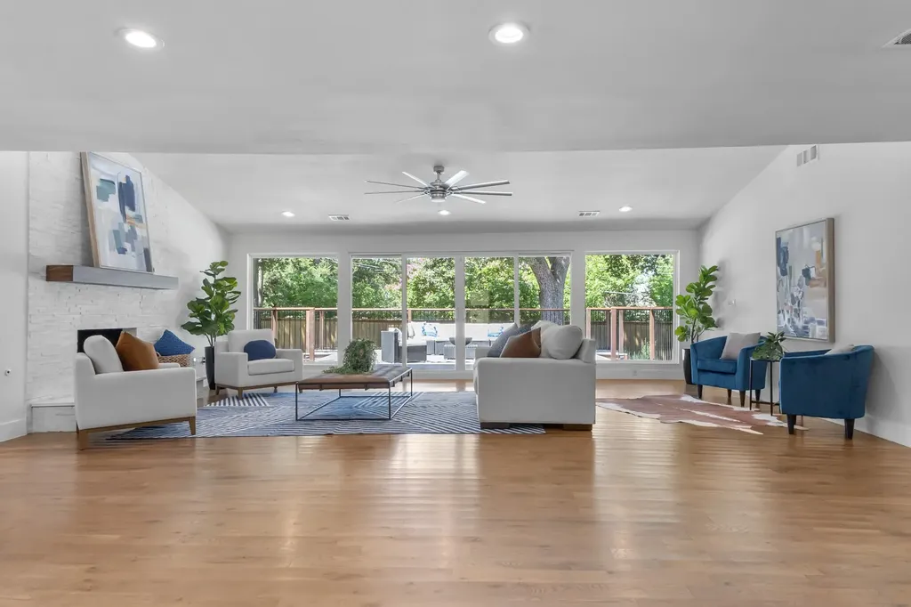 3620 Pallos Verdas Drive Dallas TX 75229
