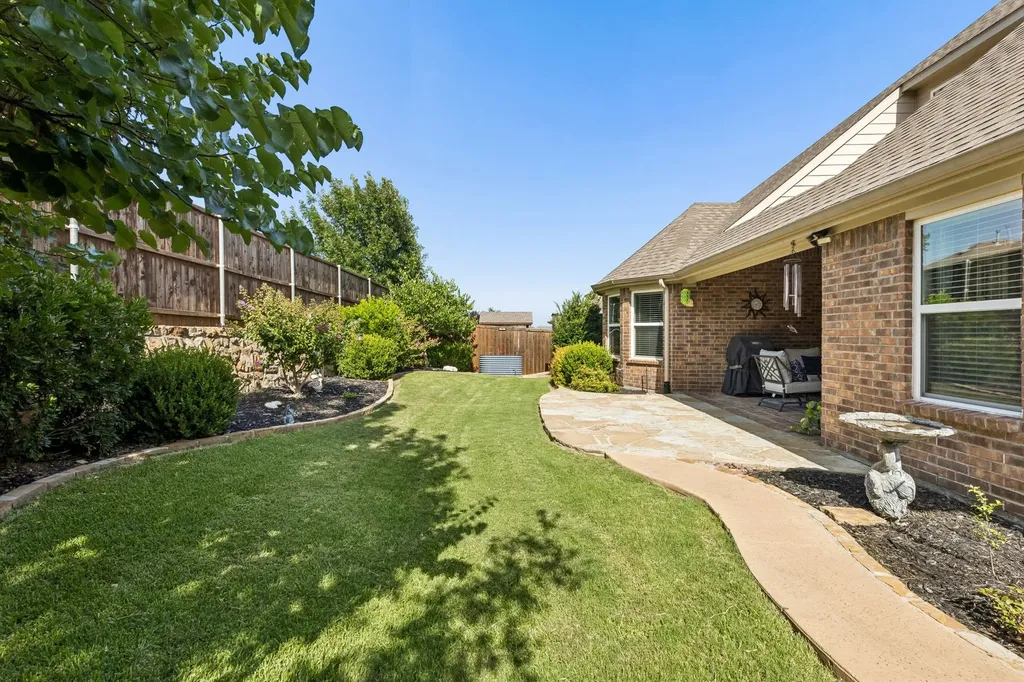 1120 Parkdale Drive Northlake TX 76226