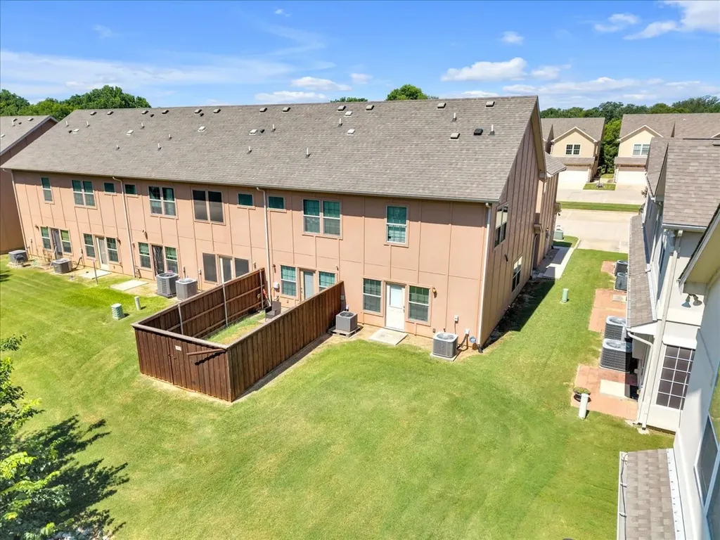 1523 Cozy Drive Fort Worth TX 76120