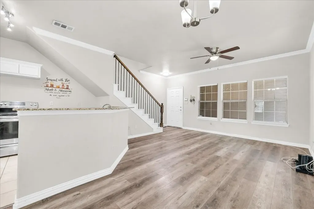 1523 Cozy Drive Fort Worth TX 76120