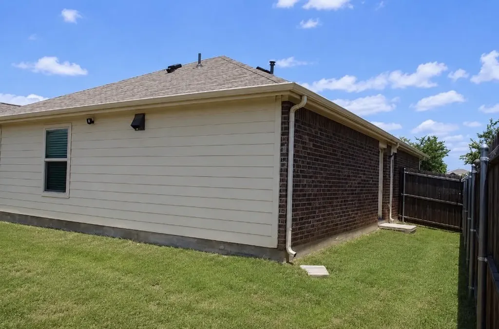 2426 Russell Street Crandall TX 75114