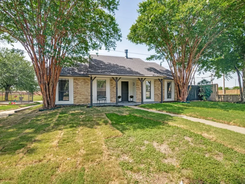 2036 Apple Valley Road Plano TX 75023
