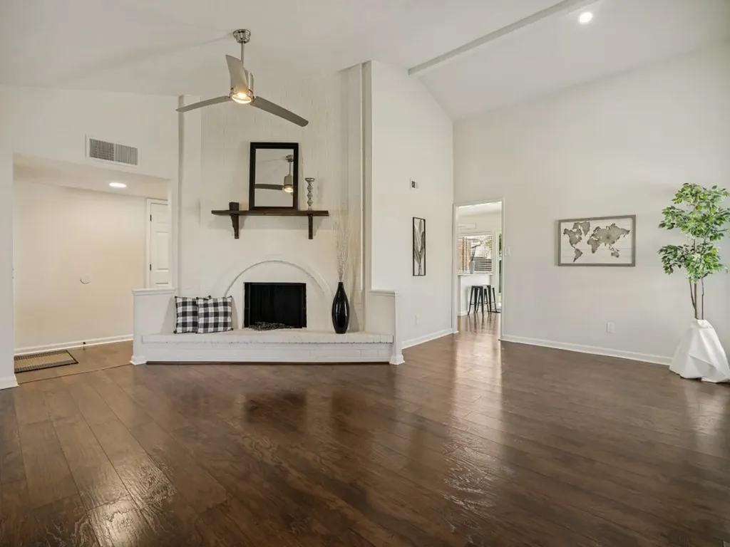 2036 Apple Valley Road Plano TX 75023