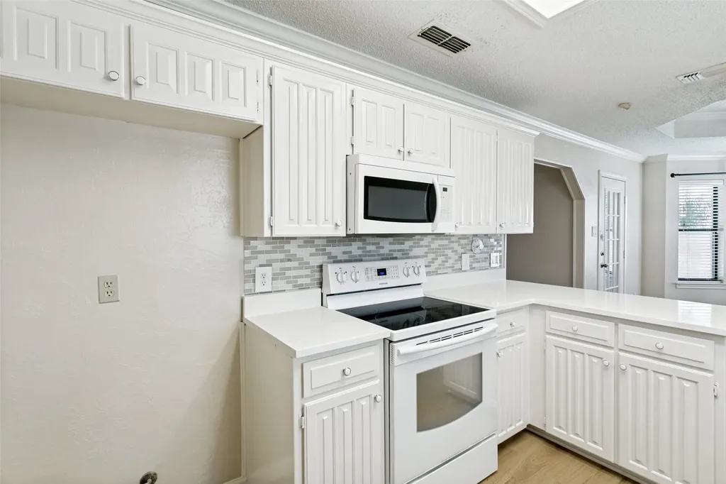 7604 Blossom Drive Fort Worth TX 76133