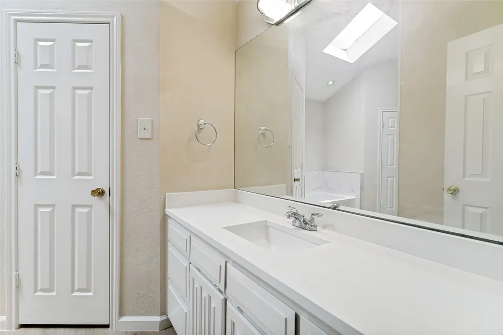 7604 Blossom Drive Fort Worth TX 76133