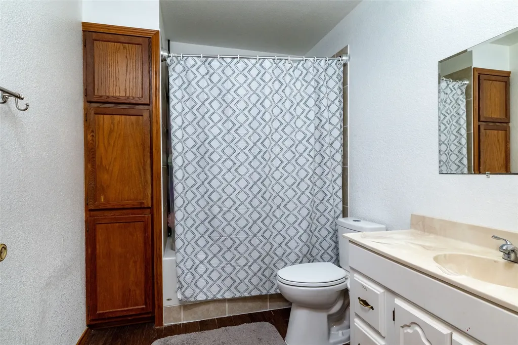 448 County Road 4287 Decatur TX 76234
