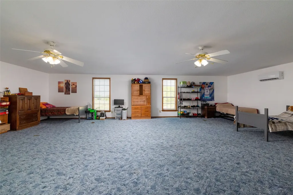 448 County Road 4287 Decatur TX 76234