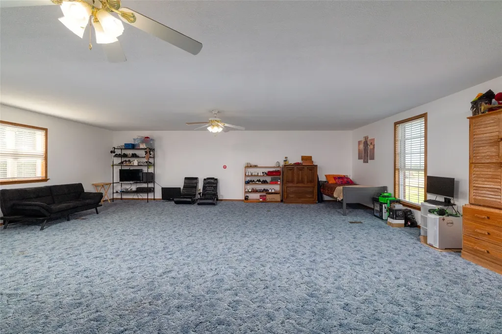 448 County Road 4287 Decatur TX 76234