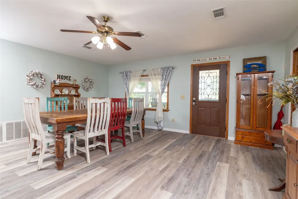 448 County Road 4287 Decatur TX 76234