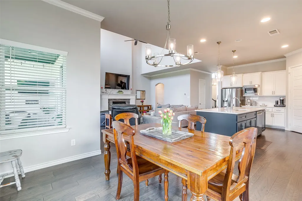 855 Highlands Avenue Aledo TX 76008