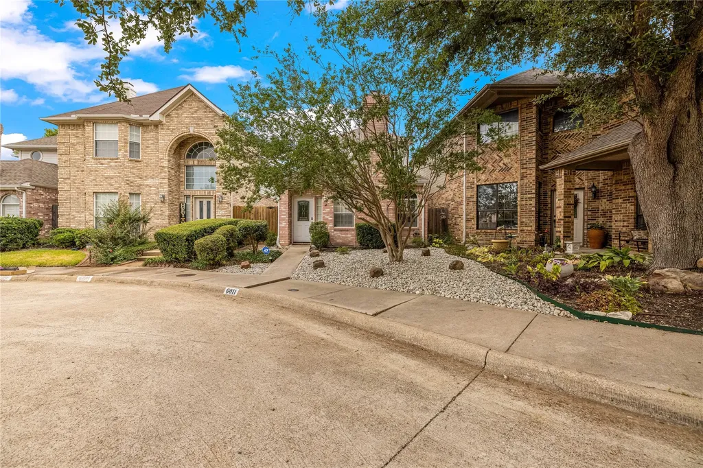 6011 Barrington Court Dallas TX 75252