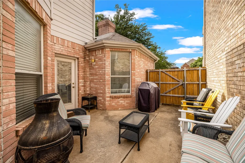 6011 Barrington Court Dallas TX 75252