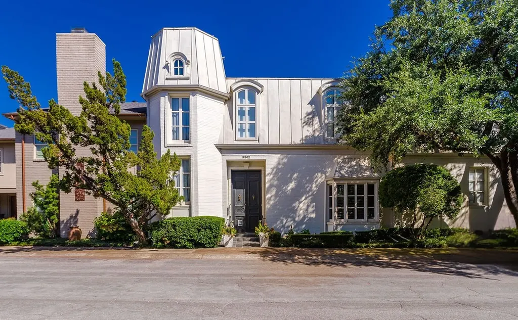 3802 S Versailles Avenue Dallas TX 75209