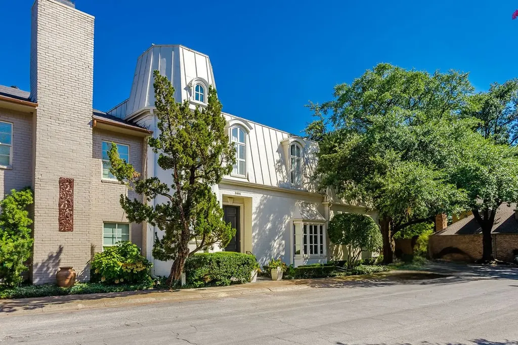 3802 S Versailles Avenue Dallas TX 75209