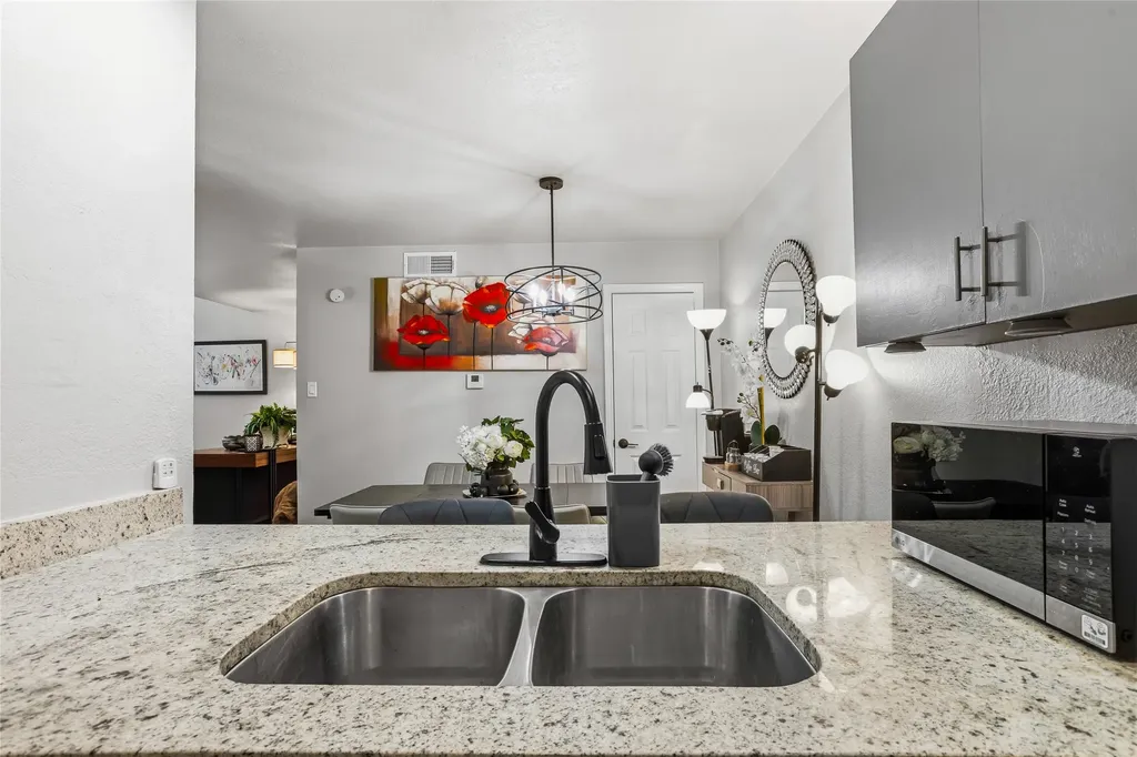 5540 Boca Raton Boulevard Fort Worth TX 76112