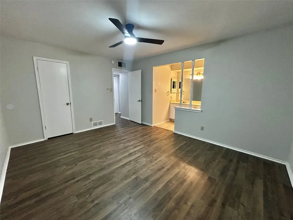 4205 Greencrest Drive Arlington TX 76016
